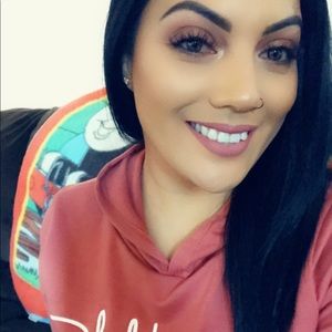 Meet your Posher, Chanelle